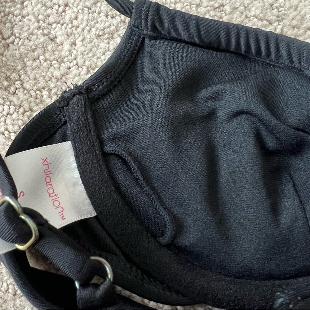 Women’s Junior’s Xhilaration Shirred Underwire Bikini Top - Picture 7 of 8